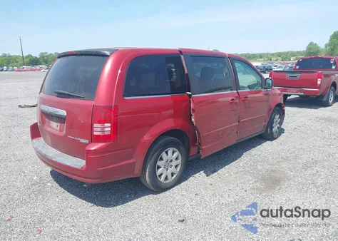 2010 Chrysler Town & Country Lx из США, поврежденный, VIN 2A4RR4DE6AR142851